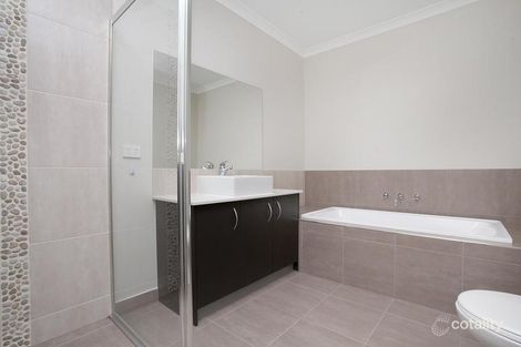 Property photo of 3 Coppin Lane Caroline Springs VIC 3023