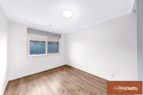 Property photo of 103 Waverley Park Drive Cranbourne North VIC 3977