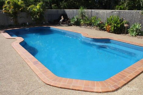 Property photo of 5 Holzberger Street Moore Park Beach QLD 4670