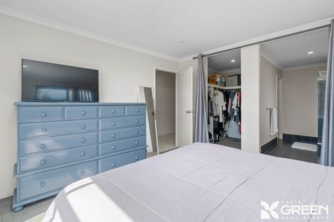 Property photo of 2 Merion Road Meadow Springs WA 6210