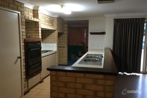 Property photo of 3 Tarata Close Halls Head WA 6210