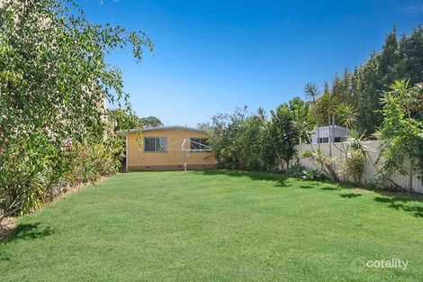 Property photo of 28 Sixth Avenue Palm Beach QLD 4221