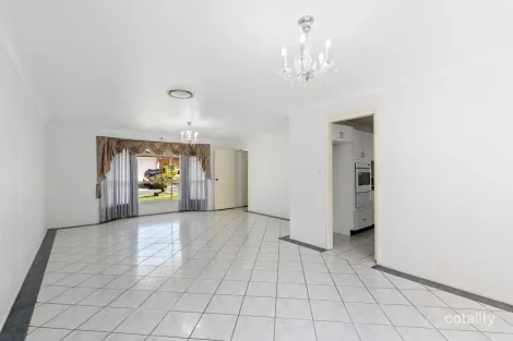 Property photo of 9 Dungara Crescent Stanhope Gardens NSW 2768