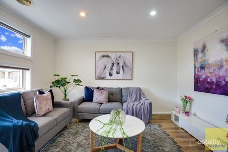 Property photo of 2/10 Craig Close Truganina VIC 3029