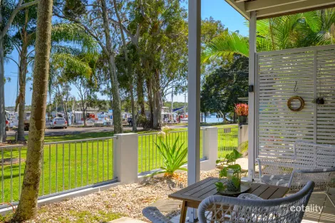 Property photo of 4/26 Esplanade Tin Can Bay QLD 4580