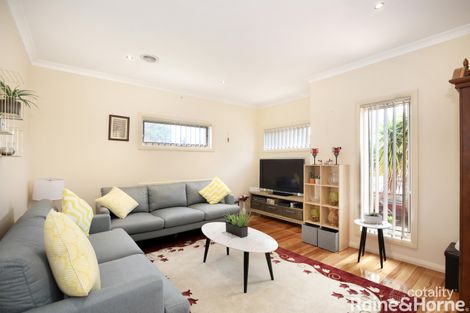 Property photo of 12 Gainsborough Drive Craigieburn VIC 3064