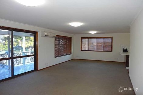 Property photo of 19 Milton Avenue Paradise Point QLD 4216