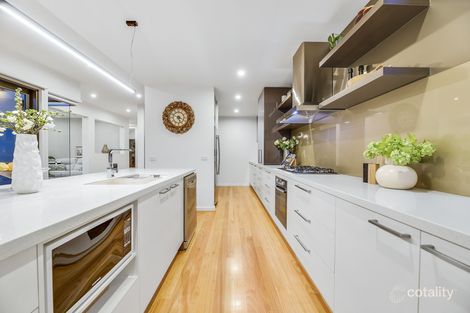 Property photo of 9 Olivetree Drive Keysborough VIC 3173