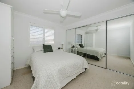 Property photo of 52 Fairway Circle Connolly WA 6027