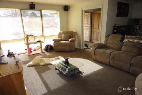 Property photo of 65 Vale Street Moe VIC 3825