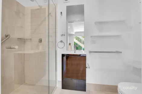 Property photo of 8 Gatling Road Cannon Hill QLD 4170