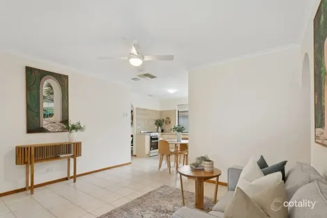 Property photo of 7 Warburton Drive Woodcroft SA 5162