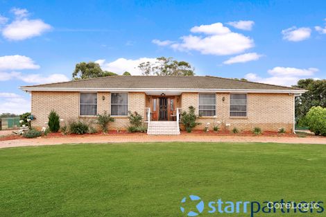 Property photo of 52 Donalbain Circuit Rosemeadow NSW 2560