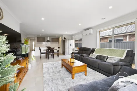 Property photo of 23 Brind Way Lucas VIC 3350