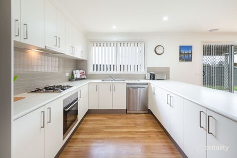 Property photo of 679 Kemp Street Springdale Heights NSW 2641