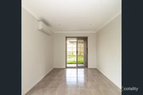 Property photo of 9 Walker Circuit Flagstone QLD 4280