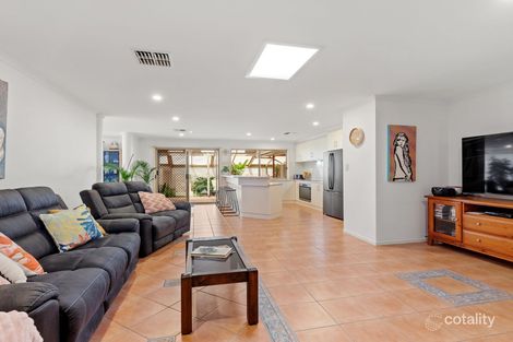 Property photo of 15 Coorumbena Crescent Morphett Vale SA 5162