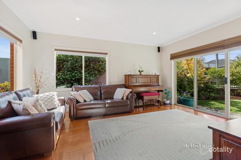 Property photo of 1/5 Belvedere Avenue Doncaster East VIC 3109