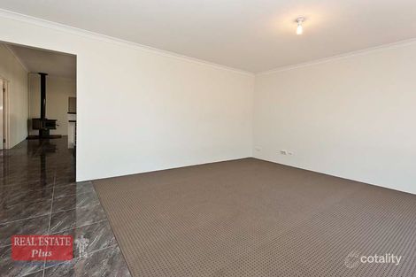 Property photo of 114 Cockman Cross Stratton WA 6056