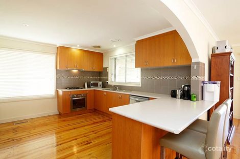 Property photo of 13 Runcorn Crescent Deer Park VIC 3023