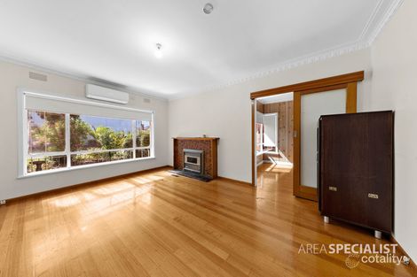 Property photo of 4 Stradbroke Drive St Albans VIC 3021