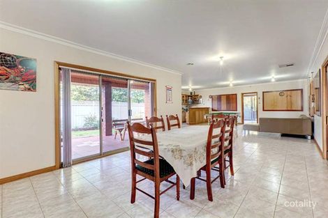 Property photo of 36 Prince Albert Crescent Taylors Lakes VIC 3038