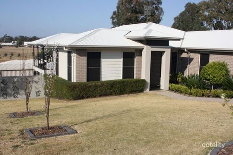 23 Walker St, Warwick, QLD 4370