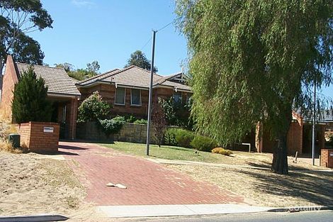 27 Lucas St, Willagee, WA 6156