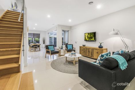Property photo of 2/4 Beach Grove Mornington VIC 3931