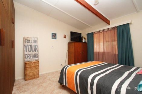 Property photo of 34 Wodonga Avenue Loxton SA 5333