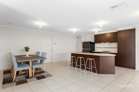 Property photo of 38 Myhaven Circuit Carrum Downs VIC 3201