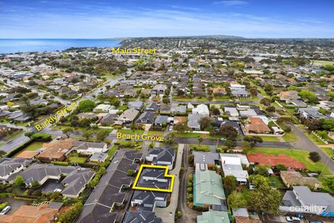 Property photo of 2/4 Beach Grove Mornington VIC 3931
