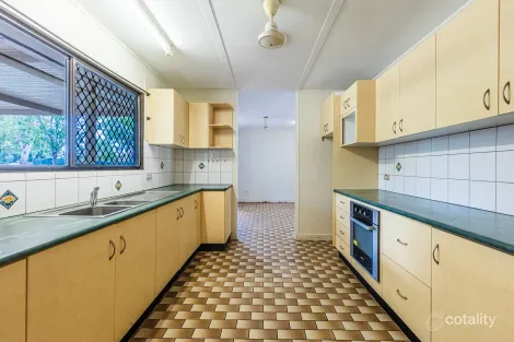 Property photo of 72 Essington Avenue Gray NT 0830