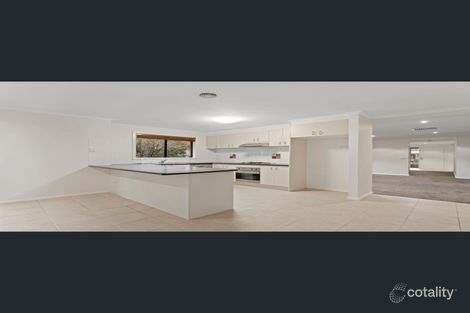 Property photo of 15 Parramatta Walk Craigieburn VIC 3064
