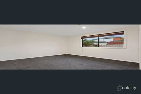 Property photo of 15 Parramatta Walk Craigieburn VIC 3064