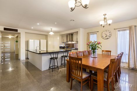 Property photo of 16 Heritage Court Macleod VIC 3085