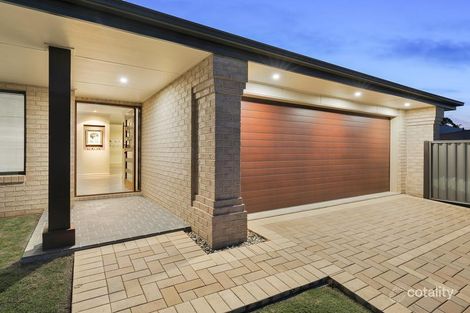 66-68 Emperor Dr, Redland Bay, QLD 4165