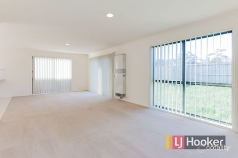 Property photo of 13/7 Syme Road Pakenham VIC 3810
