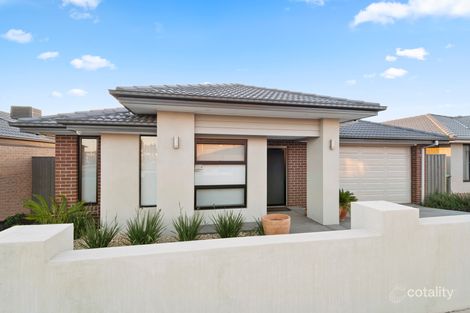 Property photo of 13 Werribee Crescent Wollert VIC 3750