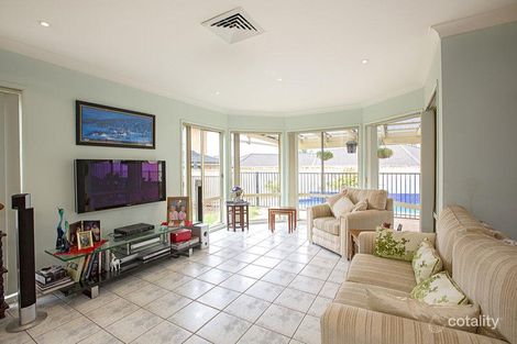 Property photo of 4 Hoddle Place West Hoxton NSW 2171