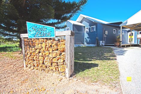 Property photo of 10 McDonald Place Green Head WA 6514