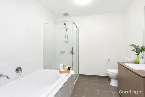 Property photo of 8 Newport Drive Mulgrave VIC 3170