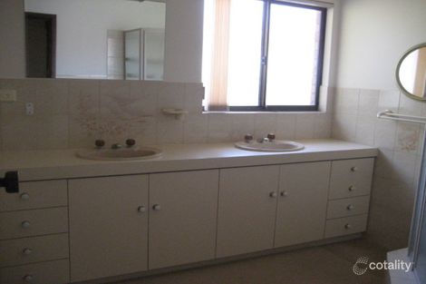 Property photo of 13 Hobley Way Spearwood WA 6163