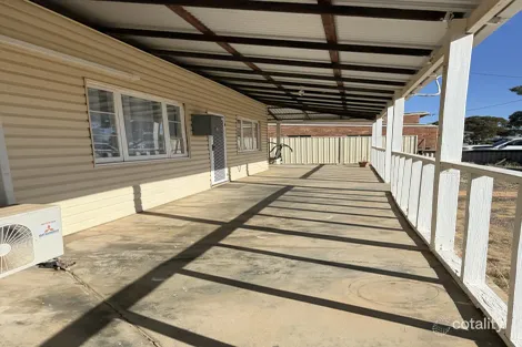 Property photo of 37 Growden Street Merredin WA 6415