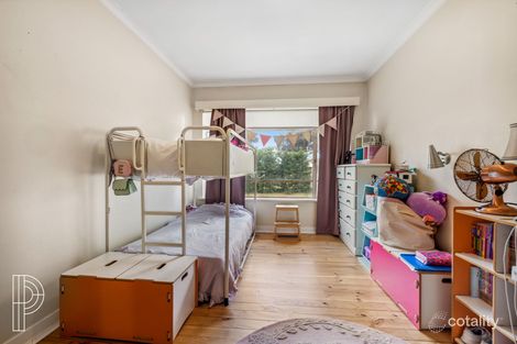 Property photo of 62 Captain Cook Crescent Griffith ACT 2603