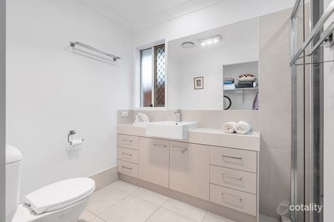 Property photo of 27 Kitchener Street Wynnum QLD 4178