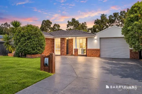 10 Insignia Cres, Berwick, VIC 3806