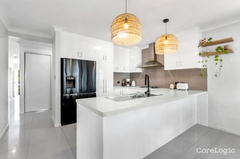 Property photo of 15 Carter Close Smithfield QLD 4878
