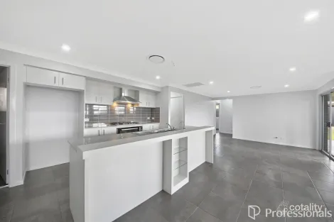 Property photo of 36 Hinton Loop Oran Park NSW 2570