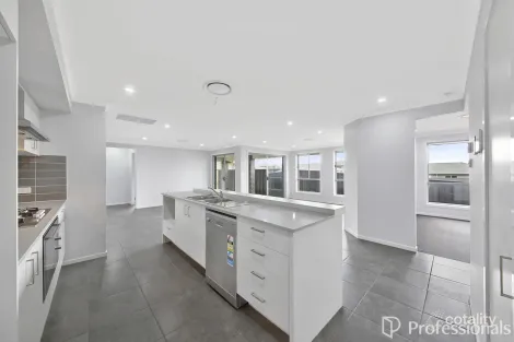 Property photo of 36 Hinton Loop Oran Park NSW 2570